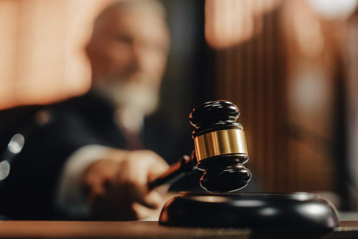 judge slamming a gavel on a table
